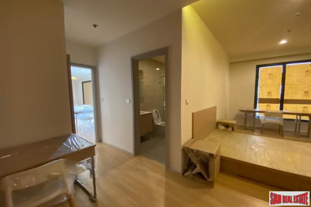 3 Bed on High Floor at Newly Completed High-Rise Condo by Leading Developers at Chatuchak Park Area close to BTS and MRT, Excellent Facilities including Sport Arena - 21% Discount + Free Furniture and Electronics!-10