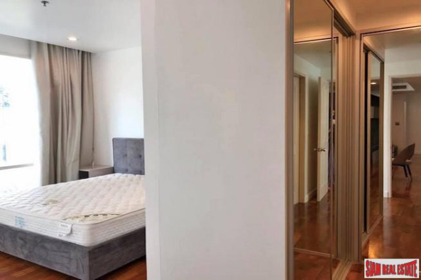 Baan Siri 31 | Reduced price Large Newly Refurbished Two Bedroom Corner Condo for Sale in Phrom Phong-9