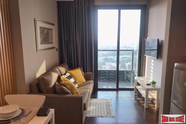 The Lumpini 24 | Cozy Contemporary One Bedroom for Sale with Great City Views-3