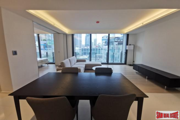 Circle Sukhumvit 11 | Newly Built Luxury High-Rise Condo at Sukhumit 11, BTS Nana - 2 Bed Unit - 15% Discount and Fully Furnished!-1