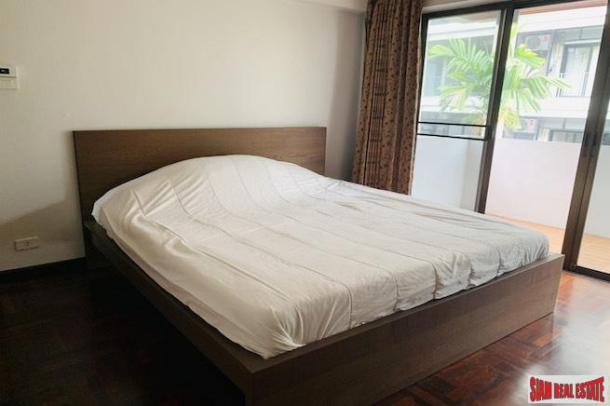 Large Four Bedroom Four Storey Pet Friendly House for Rent with Small Garden in an Excellent Sukhumvit Phrom Phong  Location-11
