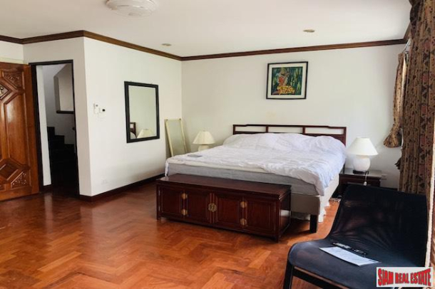 Large Four Bedroom Four Storey Pet Friendly House for Rent with Small Garden in an Excellent Sukhumvit Phrom Phong  Location-2