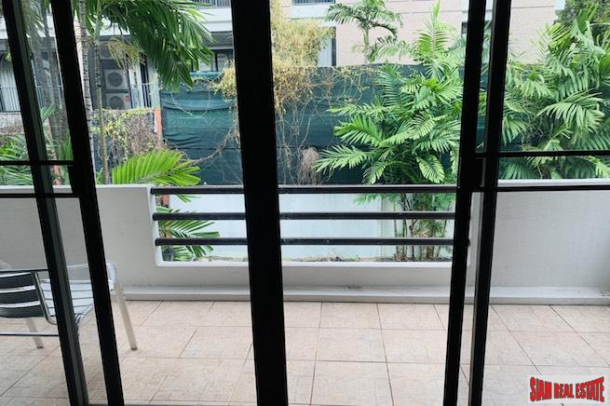 Large Four Bedroom Four Storey Pet Friendly House for Rent with Small Garden in an Excellent Sukhumvit Phrom Phong  Location-25