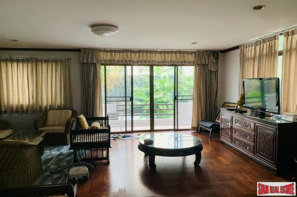Large Four Bedroom Four Storey Pet Friendly House for Rent with Small Garden in an Excellent Sukhumvit Phrom Phong  Location-26