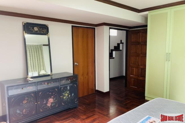 Large Four Bedroom Four Storey Pet Friendly House for Rent with Small Garden in an Excellent Sukhumvit Phrom Phong  Location-29
