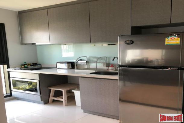 Rhythm Sukhumvit 36-38 | 1 Bed Fully Furnished on the 11th Floor with City Views at Thong Lor-3