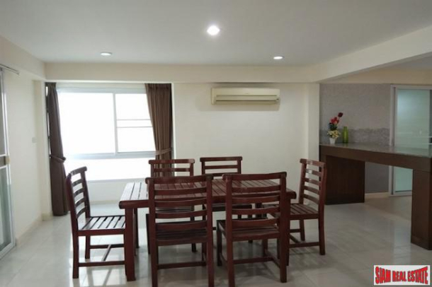 Large Two Story Three Bedroom Pet Friendly House for Rent in Ekkamai-4