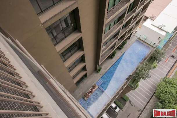 Noble Refine | Sunny Comfortable One Bedroom Condo for Sale in Phrom Phong.-2