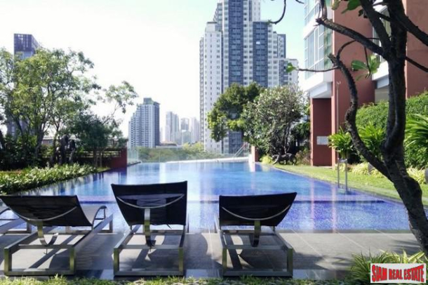 Fullerton Sukhumvit | Two Bedroom Private Corner Condo with City Views for Sale in Thong Lo - Pet Friendly!-2
