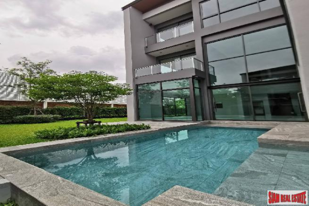 Luxury Estate of 3-5 Bed Houses with Clubhouse at Bangchak Sukhumvit, close to BTS Phunnawithee-19