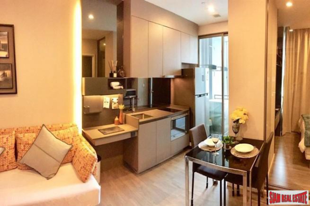 The Room Sukhumvit 69 | One Bedroom Condo for Sale with Pool Views and 100 m. to BTS Thong Lo-12