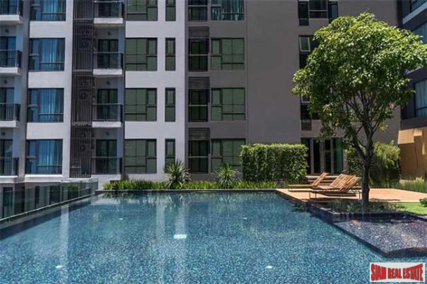 Rhythm Sukhumvit 36-38 | Comfortable and Uniquely Decorated Two Bedroom Condo with Pool Views for Rent in Thong Lo-2