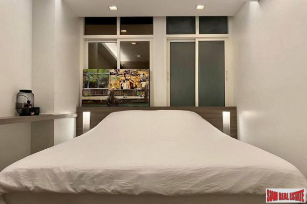 Ideo Verve Sukhumvit | Extra Large One Bedroom Corner Unit on 26th Floor at BTS On Nut-5