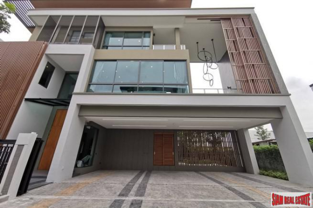 Luxury 5 Bed Show House for Sale in Exclusive Estate with Clubhouse at Bangchak Sukhumvit, close to BTS Phunnawithee-11
