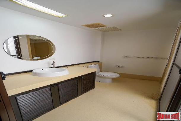 Supalai Premier Asoke | 2 Bedroom, 2 Bathroom Condo for Sale right in CBD Area Near BTS Asoke-24