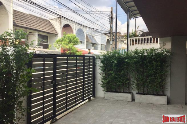 Newly Renovated Three Bedroom Detached Two Storey House for Sale Near BTS Prakanong-3