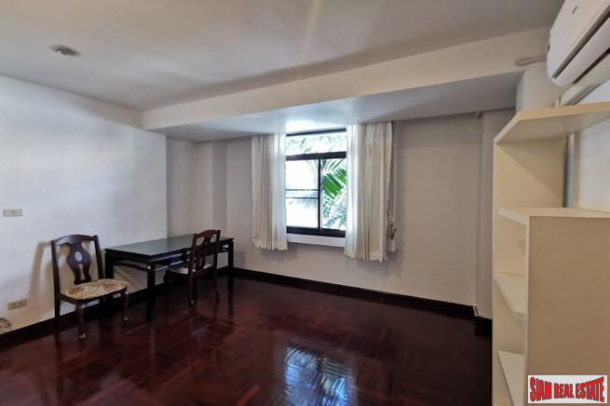 Spacious 3+ Bedroom House for Rent in Quiet Area of Phrom Phong - Pet Friendly-10