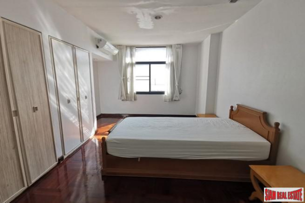Spacious 3+ Bedroom House for Rent in Quiet Area of Phrom Phong - Pet Friendly-14