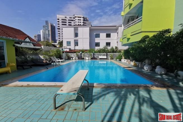 Spacious 3+ Bedroom House for Rent in Quiet Area of Phrom Phong - Pet Friendly-16