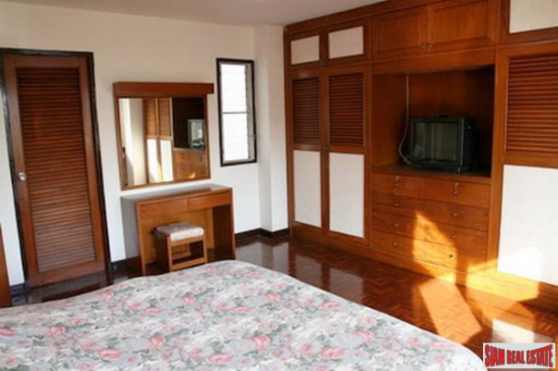 Pet Friendly Three Bedroom Condo with Green Garden Views for Rent in Ekkamai-3