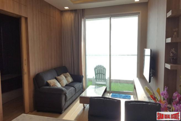 Cetus Beachfront Condominium | Panoramic Sea Views from this 25th Floor One Bedroom Condo for Sale-12