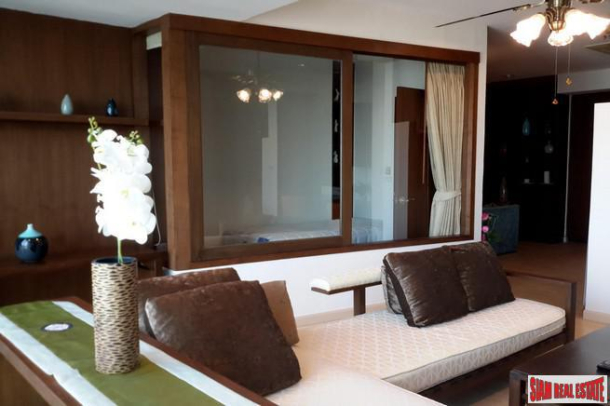 Baan Sathorn Chaophraya | Exceptional River Views from this 2 Bed Corner Unit on 26th Floor on the Chaophraya River-15
