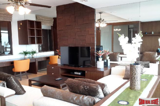 Baan Sathorn Chaophraya | Exceptional River Views from this 2 Bed Corner Unit on 26th Floor on the Chaophraya River-9