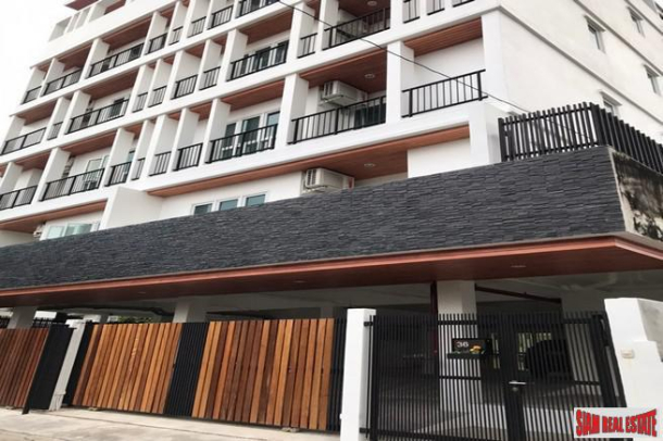 36 D.Well | Spacious Two Bedroom for Rent in Modern Phra Khanong Low-Rise Condo-1