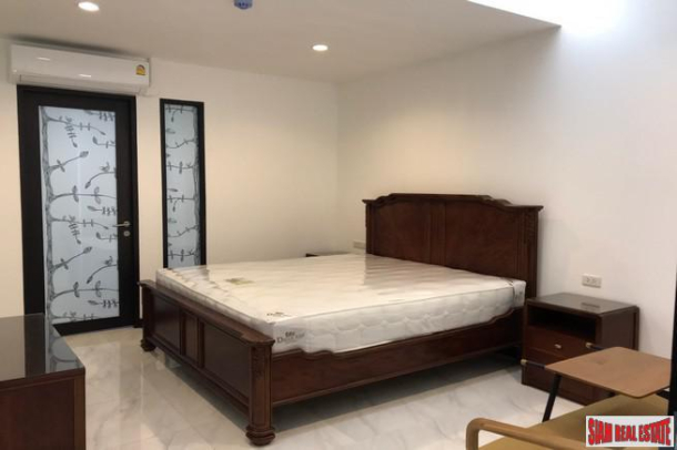 36 D.Well | Spacious Two Bedroom for Rent in Modern Phra Khanong Low-Rise Condo-9