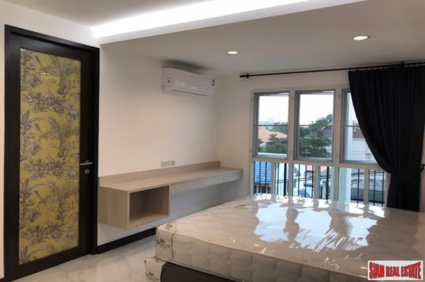 36 D.Well | Large Three Bedroom for Rent in Modern Phra Khanong Low-Rise Condo-13