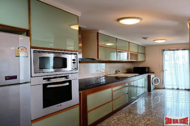 Avenue 61 Condominium | Spacious Contemporary Two Bedroom Low Rise Condo for Rent in a Quiet Area of Ekkamai-7