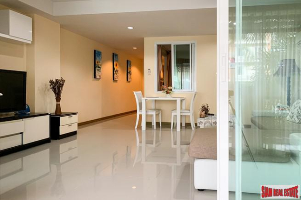 Palm Breeze Resort | Cozy 65 sqm One Bedroom Condo Recently Renovated for Sale in Nai Harn-4