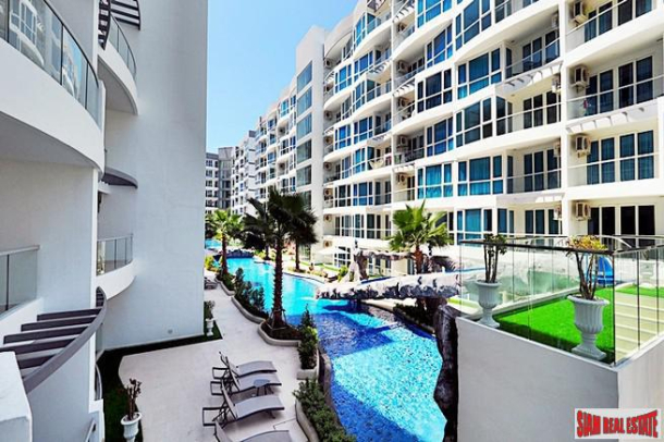 Grand Avenue Residence Pattaya | Quality Two Bedroom Condo with Pool & City Views for Sale in Central Pattaya-17