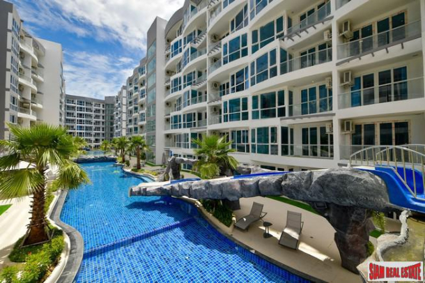 Grand Avenue Residence Pattaya | Quality Two Bedroom Condo with Pool & City Views for Sale in Central Pattaya-26