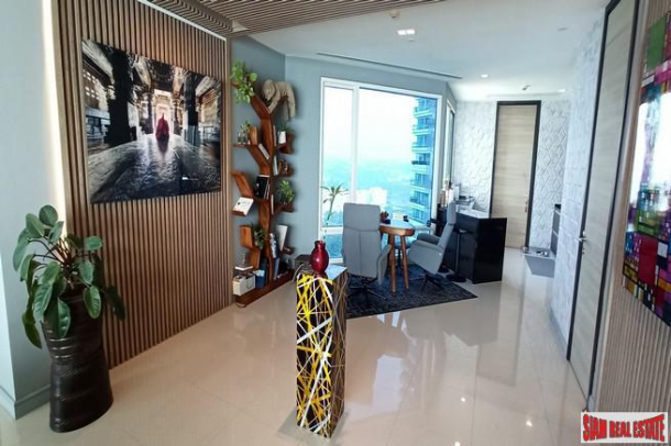 Reflection Condo | Luxury Living & Sea Views from this Three Bedroom Condo for Sale in Jomtien-9