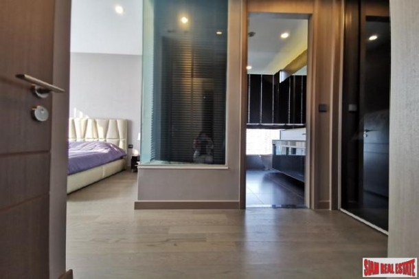 The Esse at Singha Complex | New Modern Two Bedroom Asok Condo for Rent-4