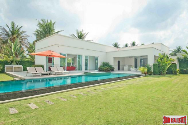 The Vineyard Phase 3 | Outstanding Three Bedroom with Private Swimming Pool and Large Terrace for Sale in East Pattaya-20