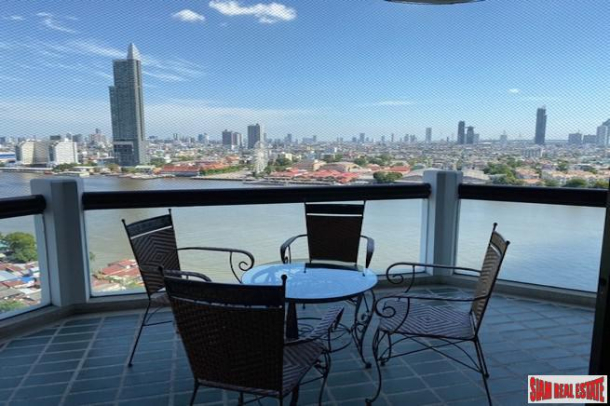 Tridhos City Marina | Superior River Views from this Three Bedroom Condo in Charoen Nakron-1