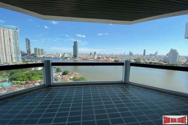Tridhos City Marina | Superior River Views from this Three Bedroom Condo in Charoen Nakron-11