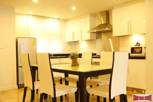 Triplex with Pool and Gardens for Sale in a Extremely Convenient Area near Phuket Town-4