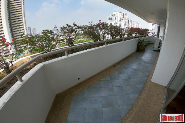 La Cascade  | Large 3 Bed Condo with Open City and Green Views in Excellent Location at Ekkamai-8