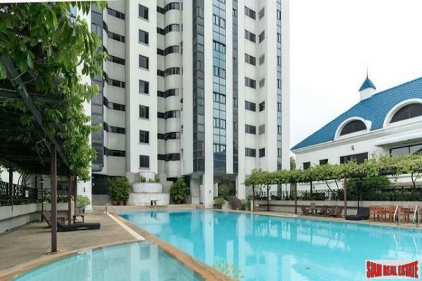 Kiarti Thanee City Mansion | Two Storey Three Bedroom Pet Friendly Duplex for Sale in Asok-1