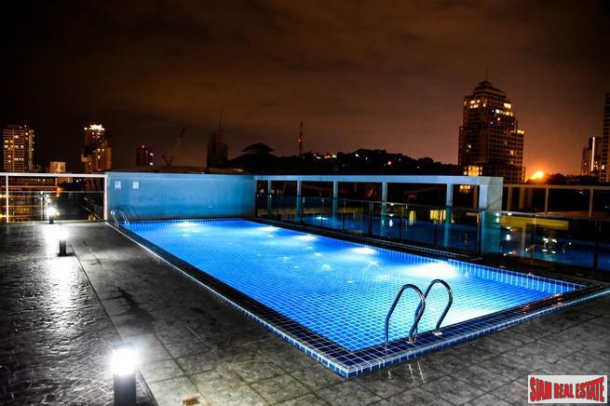 New One Bedroom Condo for Sale with Roof Top Pool in Nong Prue-3