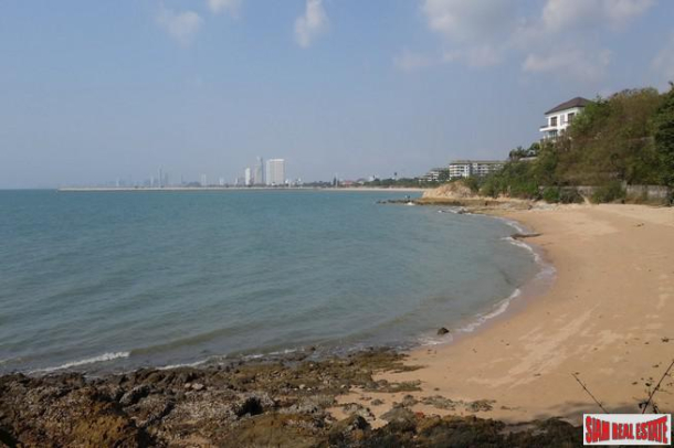 Somphong Condotel | Two Bedroom Beautifully Renovated Condo for Sale - Walk to the Beach-5