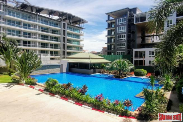 Tudor Court Condo | Extra Large One Bedroom Condo for Sale in Pattaya City-1