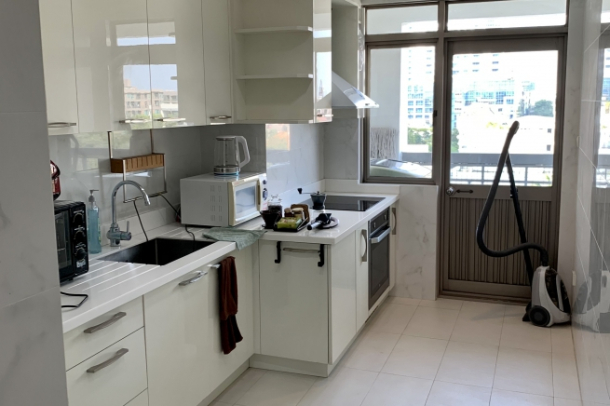 Royal Castle |Three  Bedroom Apartment  for Rent in the Heart of Bangkok - Phrom Phong - Pet Friendly!-9