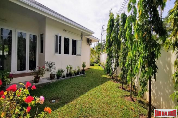Large Four Bedroom Decorated in Modern-Thai Style with Private Swimming Pool for Sale in Huay Yai-27