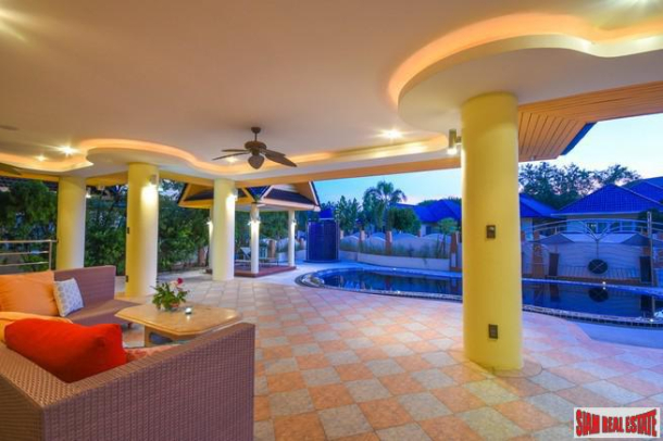 Platinum Residence Villa Rawai | Extra Large Six Bedroom Pool Villa for Rent-2