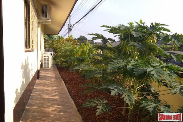 Inthara Chitchai Village | Three Bedroom House on Large Green Land Plot for Sale in Doi Saket-8