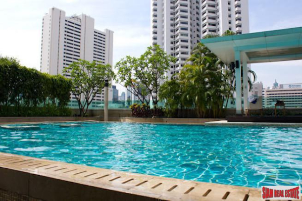 The Oleander | Spacious Two Bedroom + Office Condo for Rent in Nana on Sukhumvit 11-2